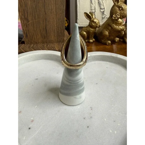 Gold Tone Orange Marquise Resin Rhinestone Leaf Engraved Statement Ring Size 7.5 - Picture 9 of 10